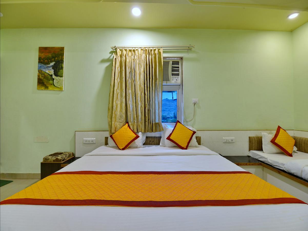 Oyo 2061 Hotel New Holiday Inn Ajmer Eksteriør bilde